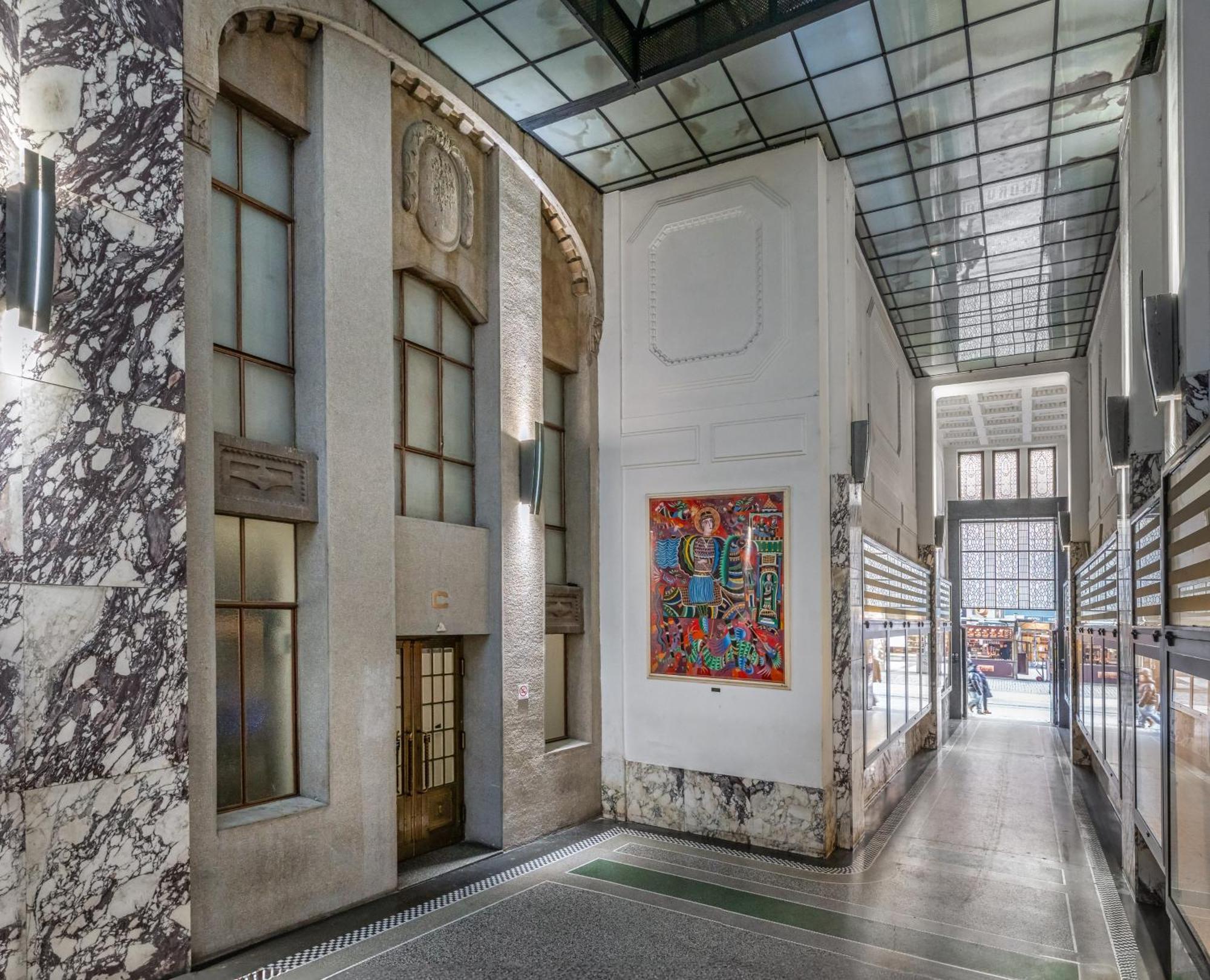 Crown Palace Apartments By Adrez Prague Exterior photo